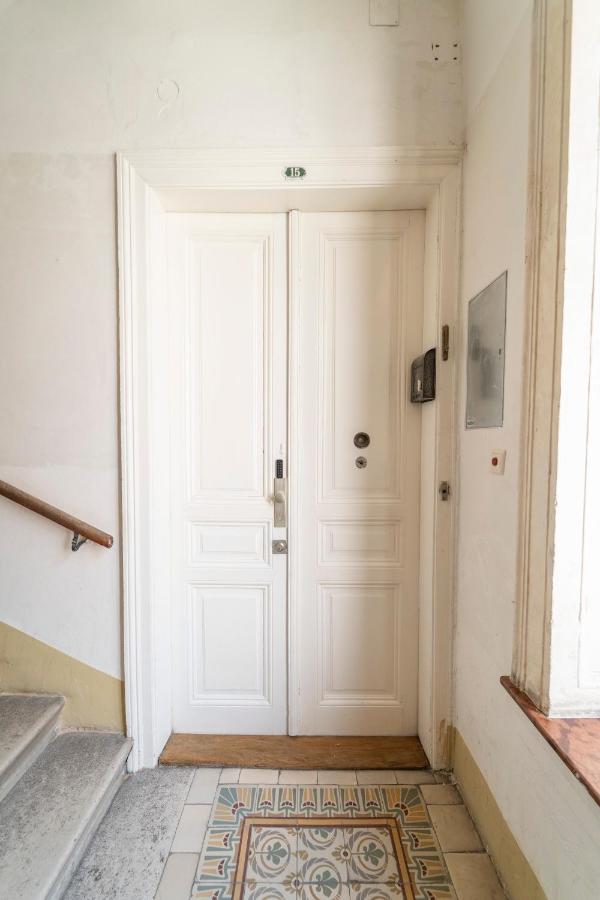 Josef'S Home I Urban Classic Apartment I 03 Wina Bagian luar foto